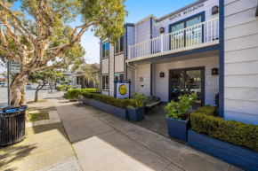 Modern Downtown Hideaway, Unit 202